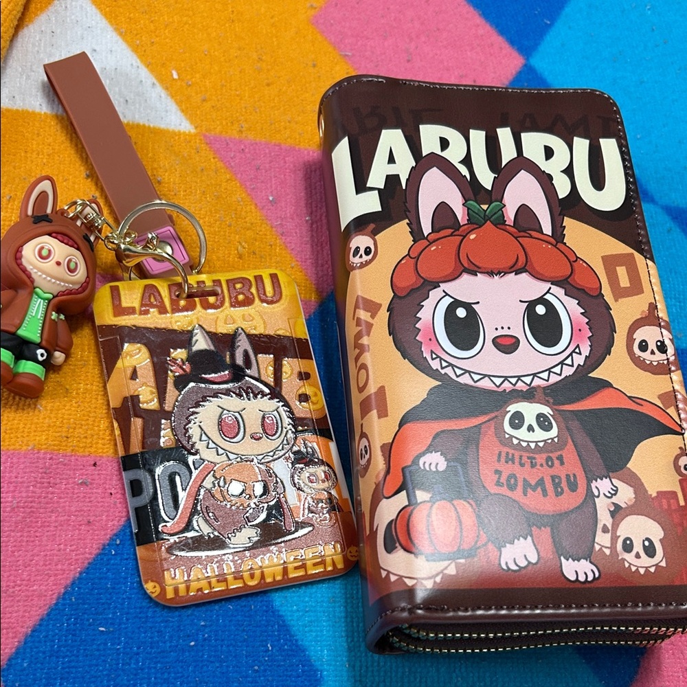 LARBU Halloween Wallet and Keychain Set